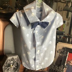 WAG-A-TUDE ❤️‍🔥HOST PICK Velcro Skull & Crossbones Blue Dog Shirt w/ Bow Tie